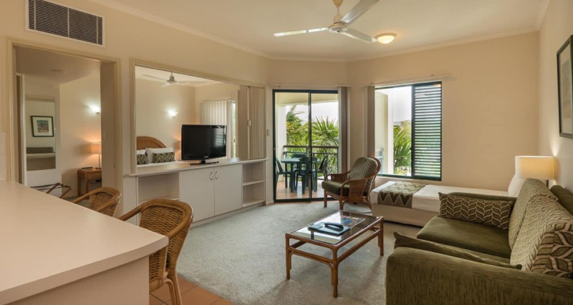 Tropic Towers Apartments Cairns Extérieur photo