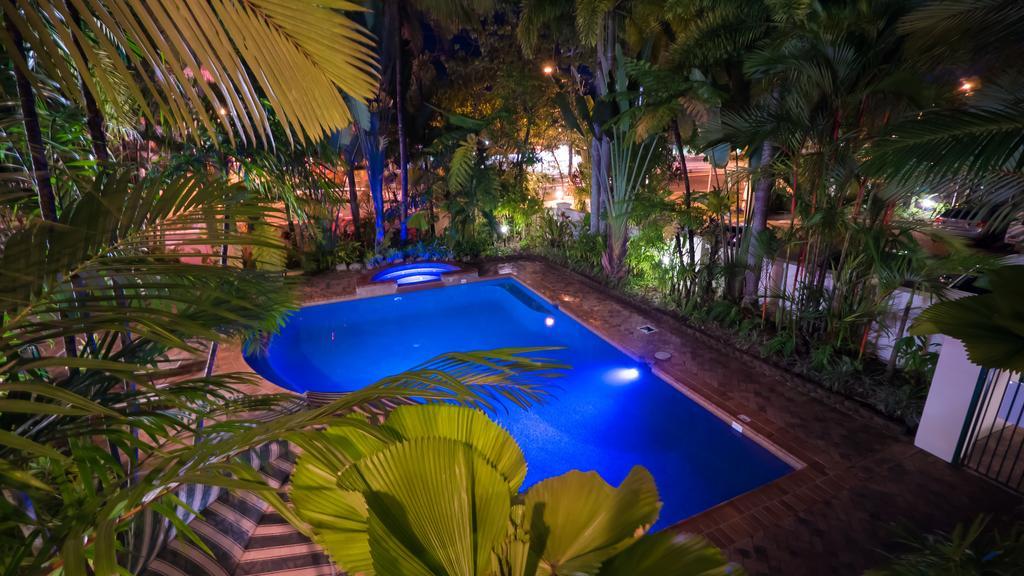 Tropic Towers Apartments Cairns Extérieur photo